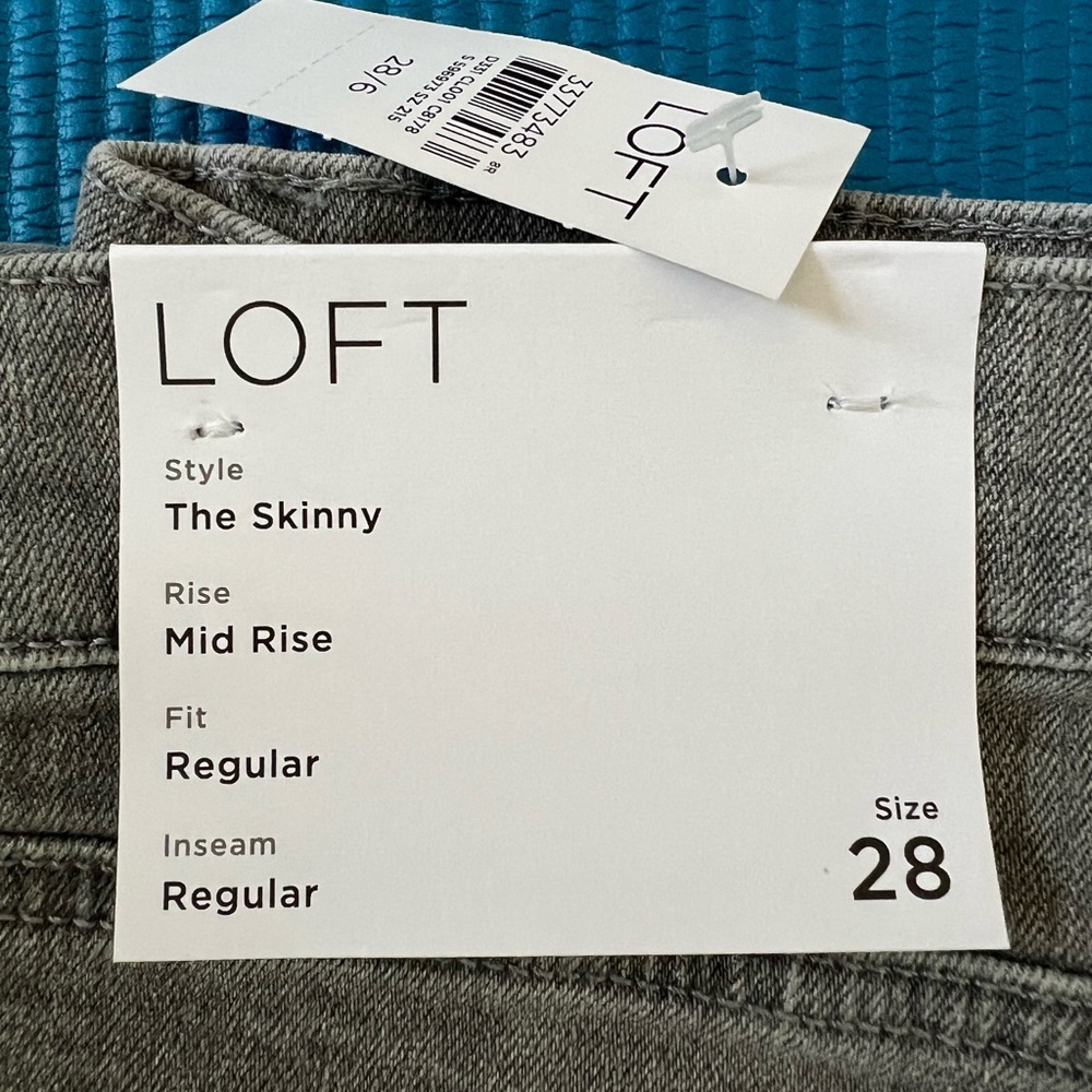 NWT LOFT Gray Skinny Jeans